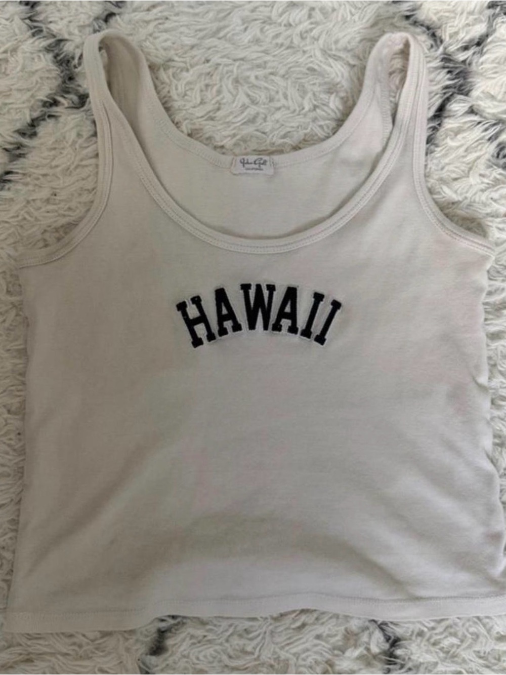 Brandy Melville Cream 'HAWAII' Scoop Neck Tank - One Size - Picture 2 of 3
